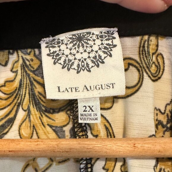 Late August Women's Gold Baroque Print Sleeveless Top Size 2X - Picture 2 of 7